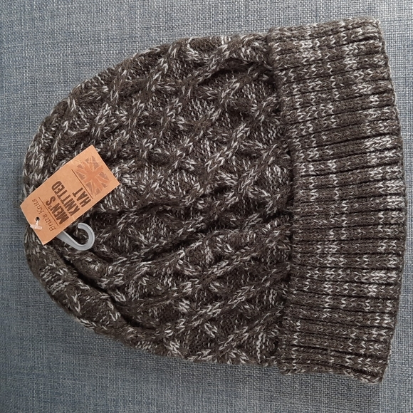 Mens Knit Hat Heathered Gray Britt's Knits Unisex Beanie Headwear Outerwear - Picture 1 of 5